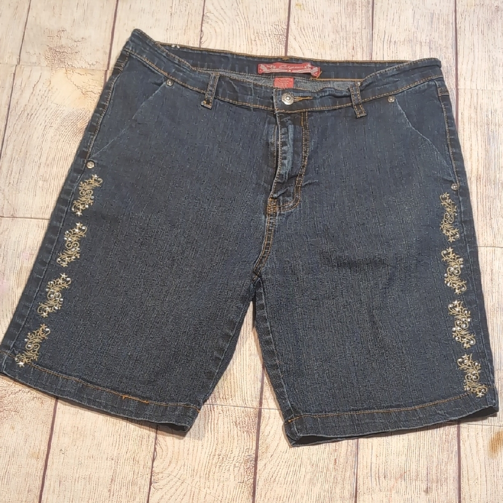 Cos Jeans Women's Dark Wash Embroidered Vintage Size 12 Shorts